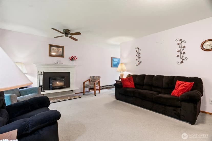 Property photo for 11414 2nd Ave Se, Everett photo 13