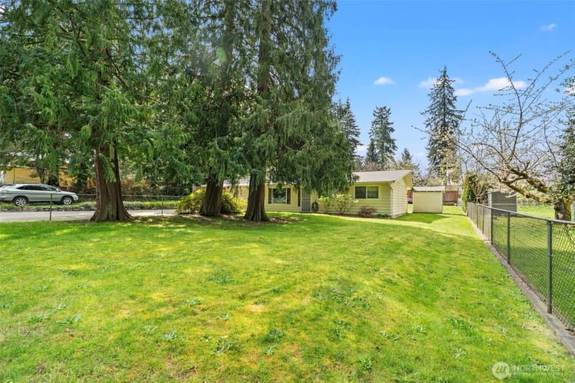 Property photo for 11414 2nd Ave Se, Everett photo 3