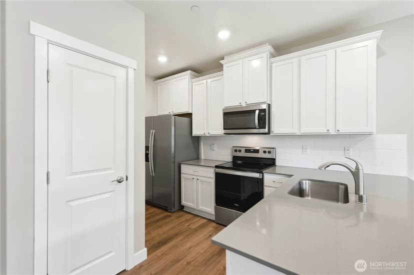 Property photo for 8405 Gilman Way, Arlington photo 11