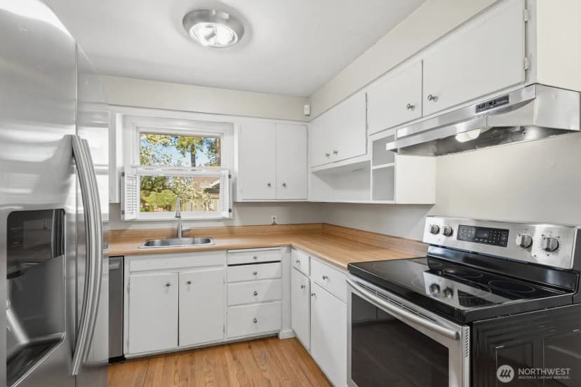 Property photo for 509 Summit Avenue, Tacoma photo 7