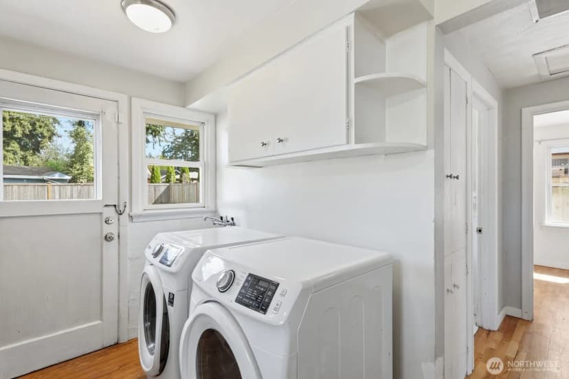 Property photo for 509 Summit Avenue, Tacoma photo 10