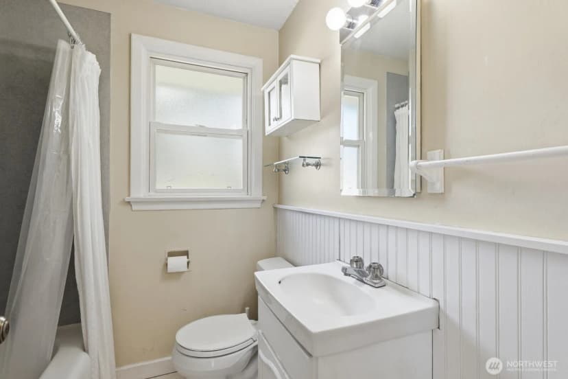 Property photo for 509 Summit Avenue, Tacoma photo 12