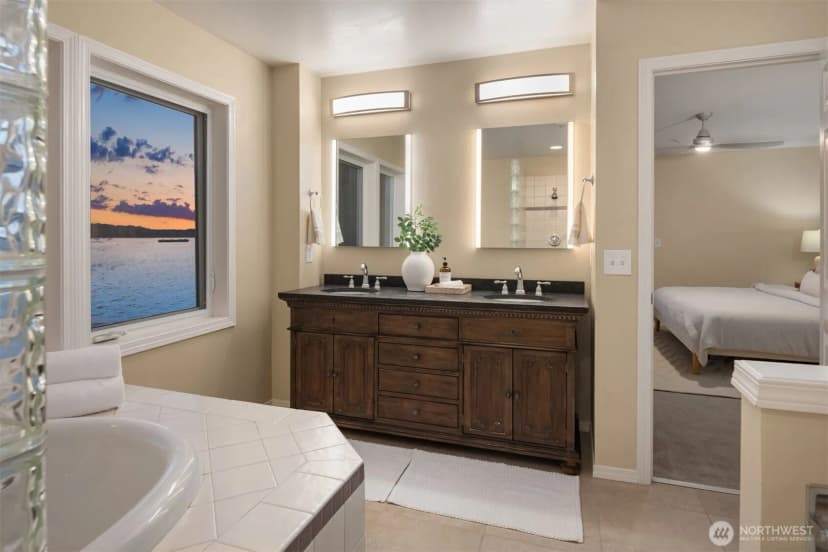 Property photo for 10835 Arroyo Beach Place Sw, Seattle photo 26