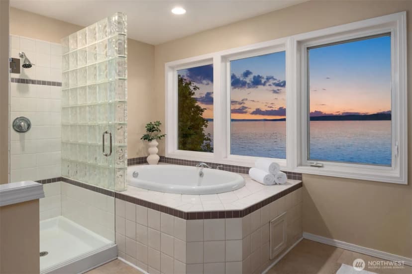 Property photo for 10835 Arroyo Beach Place Sw, Seattle photo 25