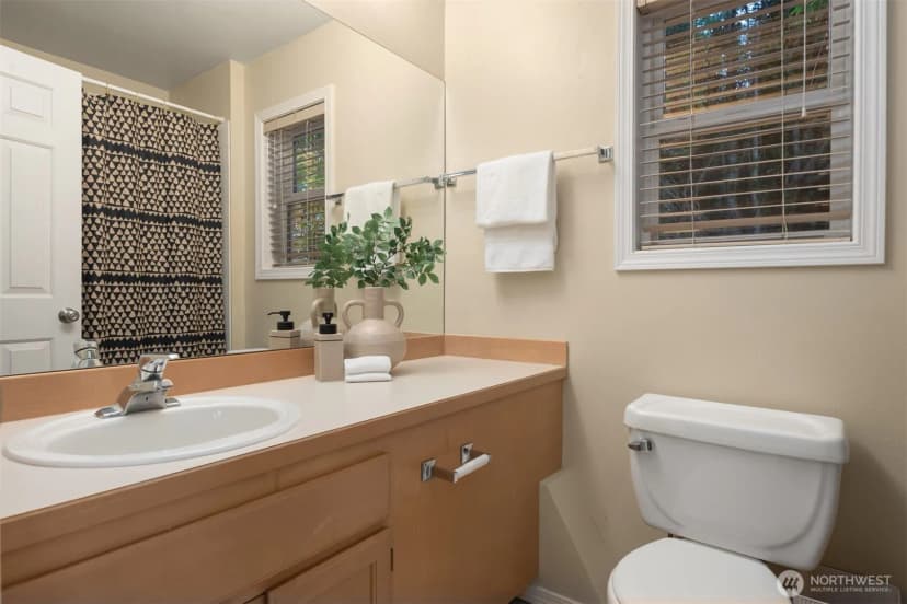 Property photo for 10835 Arroyo Beach Place Sw, Seattle photo 21