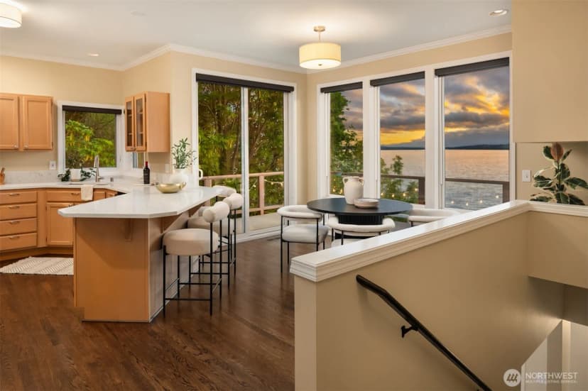 Property photo for 10835 Arroyo Beach Place Sw, Seattle photo 14