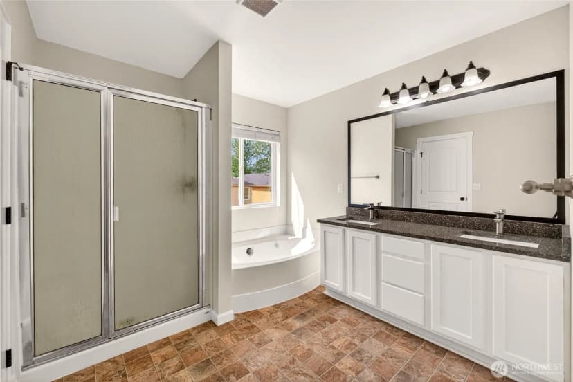Property photo for 335 Ne Graham Avenue, Renton photo 14