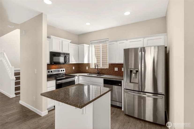 Property photo for 335 Ne Graham Avenue, Renton photo 9
