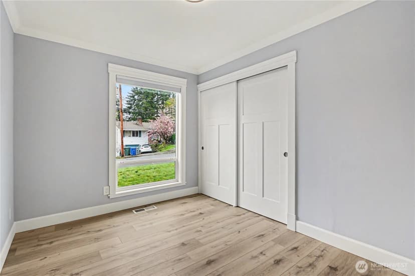 Property photo for 1217 150th Avenue Se, Bellevue photo 20