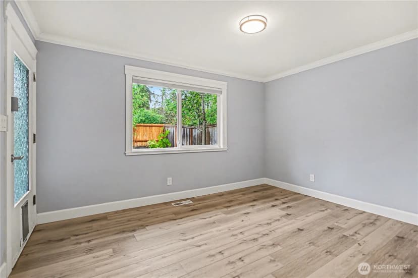 Property photo for 1217 150th Avenue Se, Bellevue photo 23
