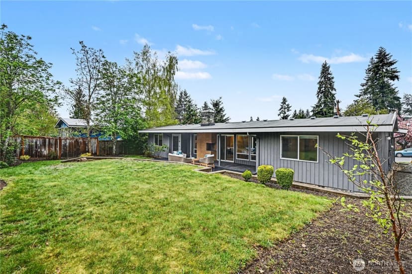 Property photo for 1217 150th Avenue Se, Bellevue photo 28