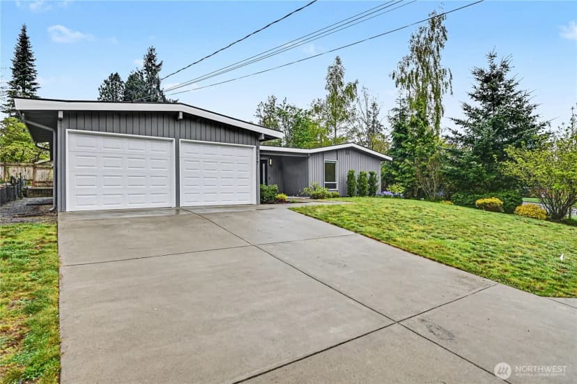 Property photo for 1217 150th Avenue Se, Bellevue photo 4