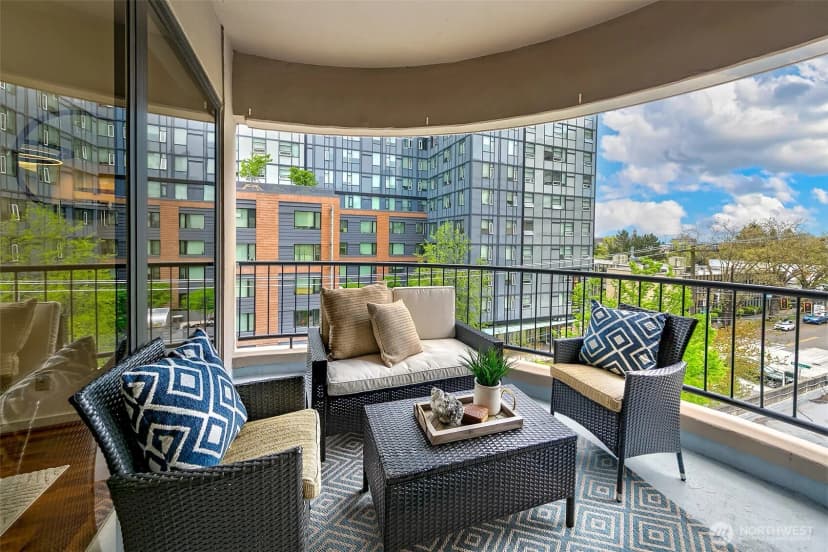 Property photo for 1301 Spring Street #5c, Seattle photo 6