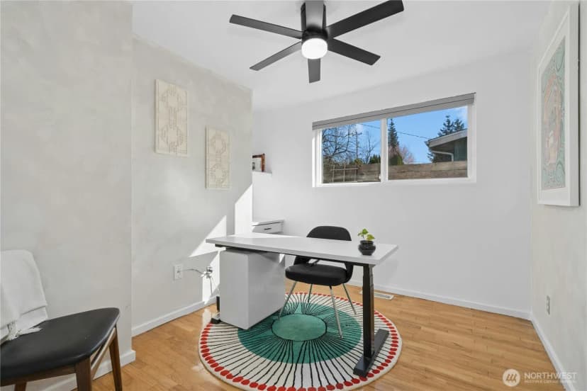 Property photo for 219 Sw 108th Street, Seattle photo 18