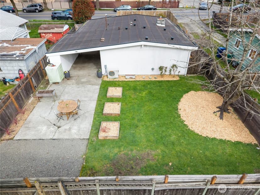 Property photo for 219 Sw 108th Street, Seattle photo 25