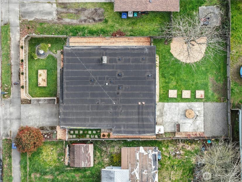 Property photo for 219 Sw 108th Street, Seattle photo 26