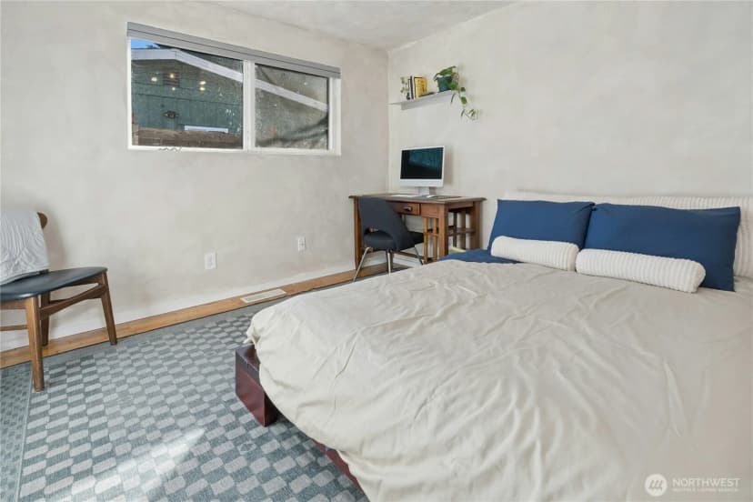 Property photo for 219 Sw 108th Street, Seattle photo 17
