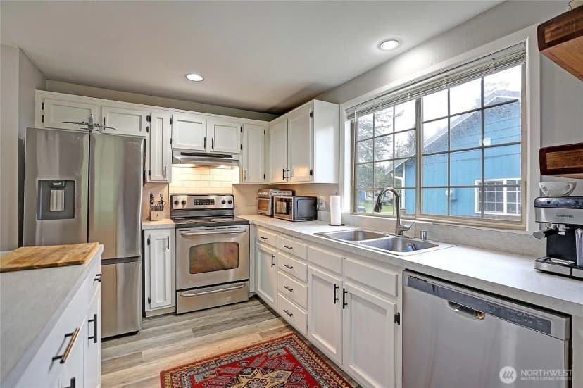 Property photo for 2180 Westwood Place, Oak Harbor photo 17