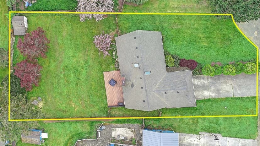 Property photo for 2180 Westwood Place, Oak Harbor photo 9
