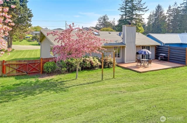 Property photo for 2180 Westwood Place, Oak Harbor photo 3