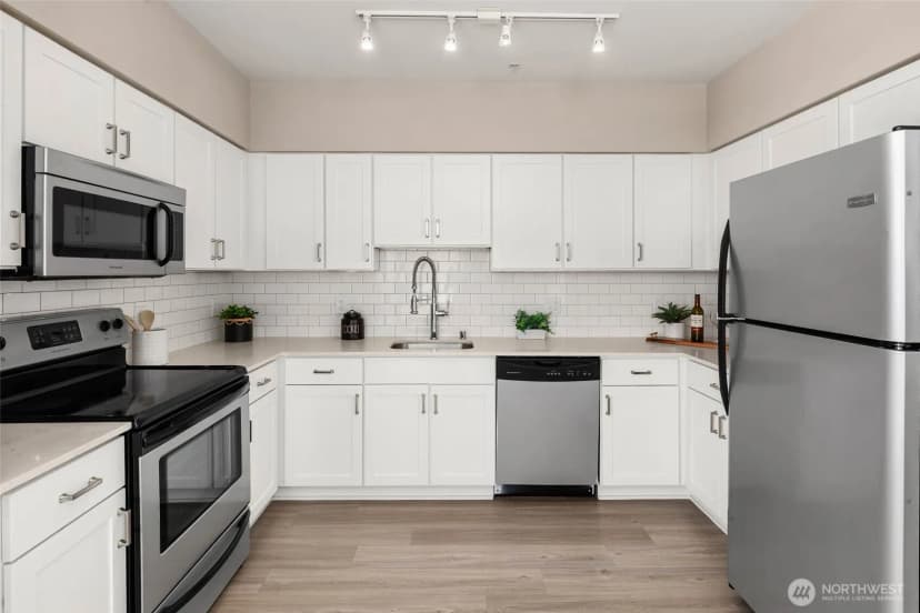 Property photo for 11415 Slater Avenue Ne #206, Kirkland photo 12