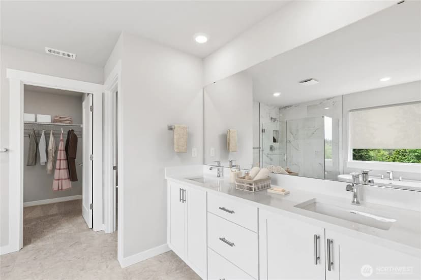 Property photo for 23750 Se 49th Street, Issaquah photo 14