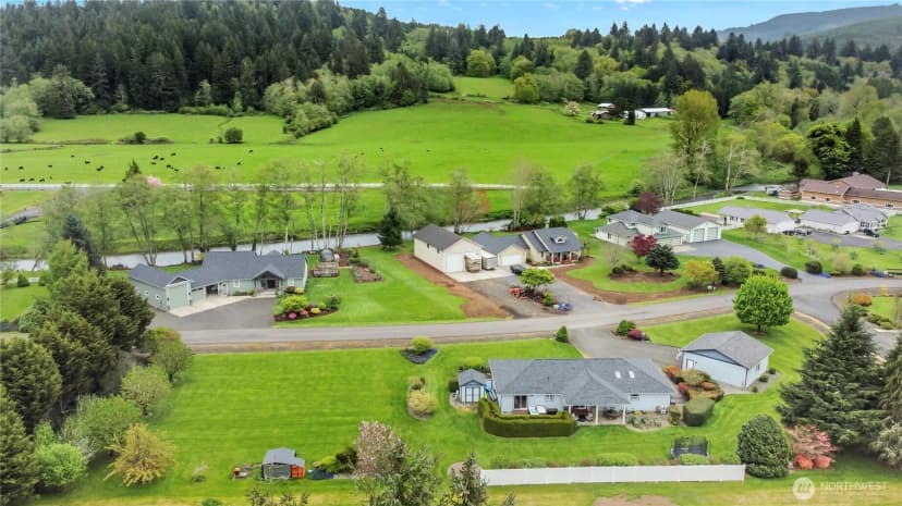Property photo for 21 Monroe Drive, Cathlamet photo 33