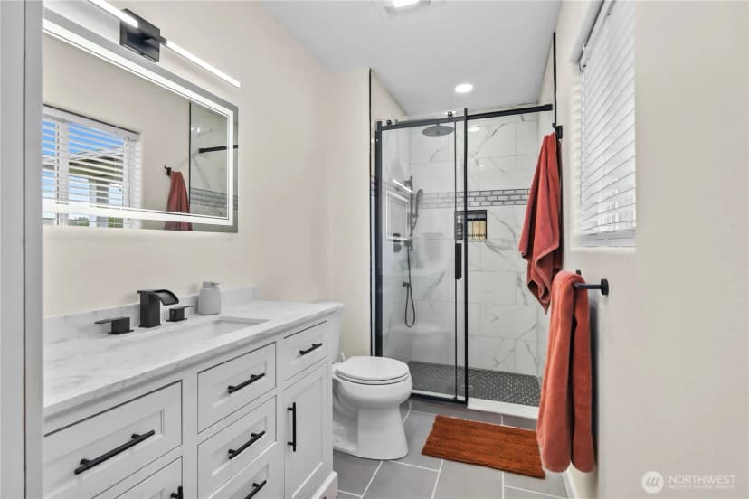 Property photo for 21 Monroe Drive, Cathlamet photo 19