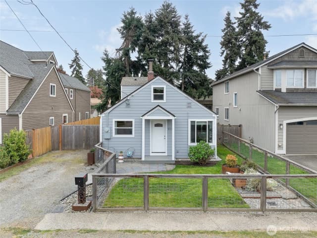Property photo for 8521 S 117th Street, Seattle photo 2