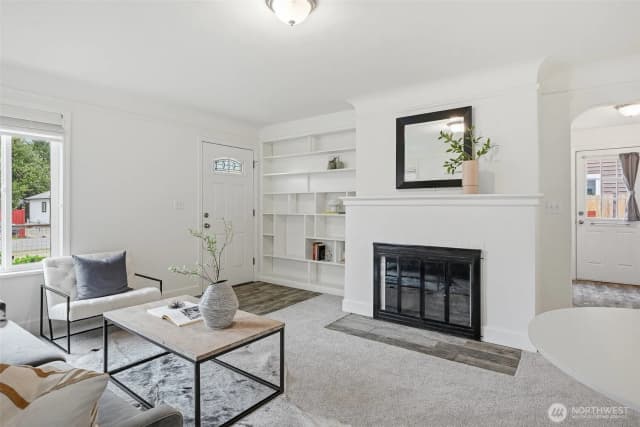 Property photo for 8521 S 117th Street, Seattle photo 4