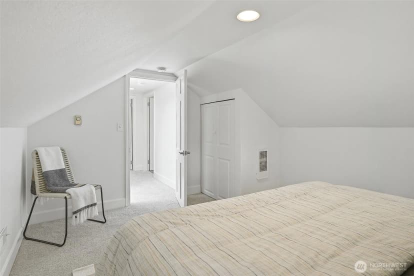 Property photo for 8521 S 117th Street, Seattle photo 16