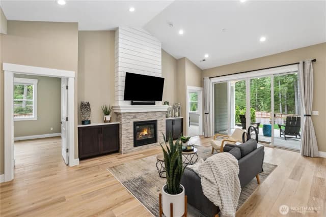 Property photo for 13810 119th Street Ct Nw, Gig Harbor photo 5