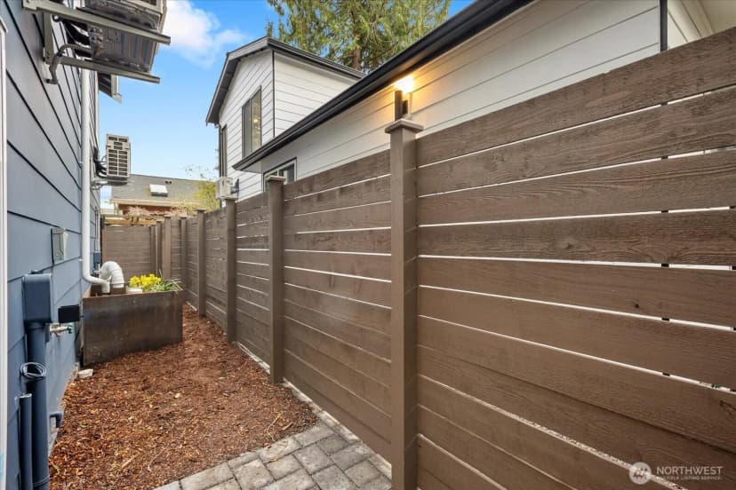 Property photo for 830 S Sullivan Street, Seattle photo 13