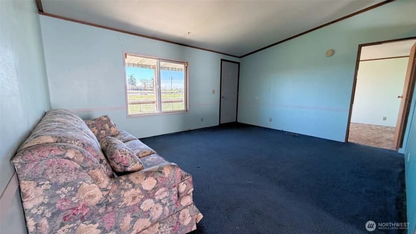 Property photo for 1210 2nd Street, Davenport photo 5