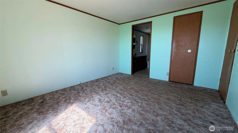 Property photo for 1210 2nd Street, Davenport photo 11