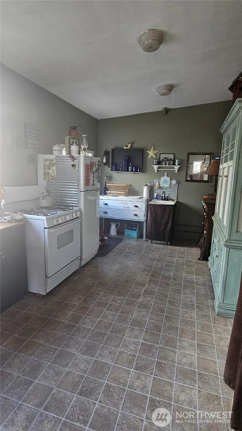 Property photo for 16 Edwards Creek Road, Tonasket photo 7