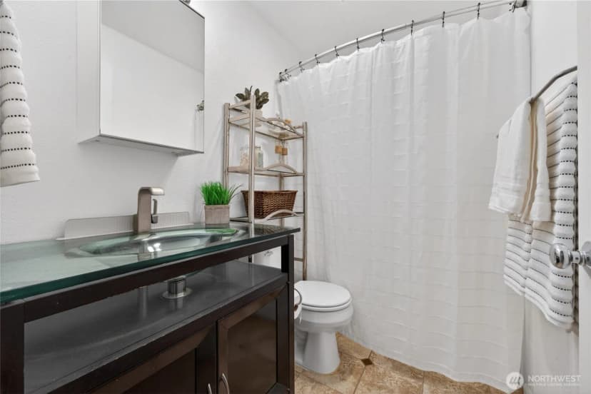 Property photo for 12701 Ne 9th Place #d209, Bellevue photo 13