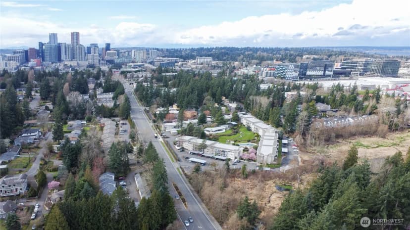 Property photo for 12701 Ne 9th Place #d209, Bellevue photo 27