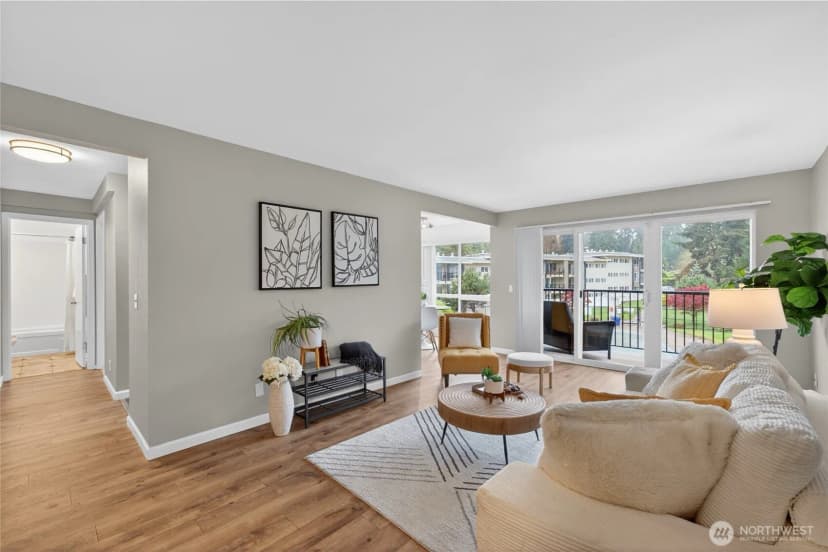 Property photo for 12701 Ne 9th Place #d209, Bellevue photo 4