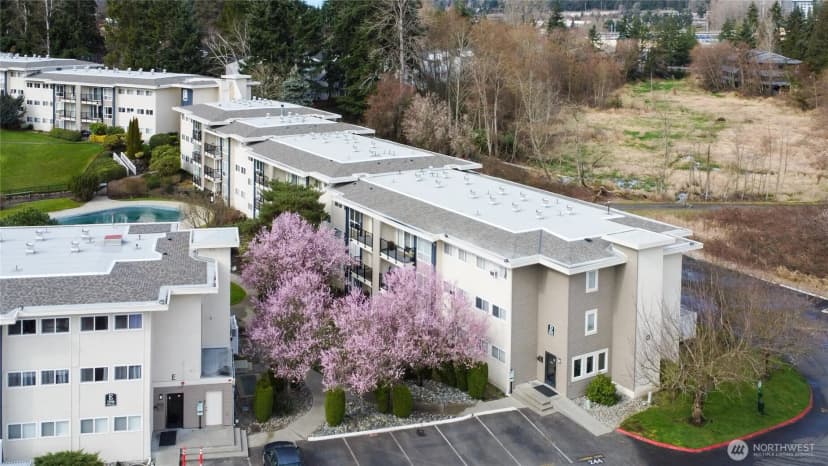 Property photo for 12701 Ne 9th Place #d209, Bellevue photo 21