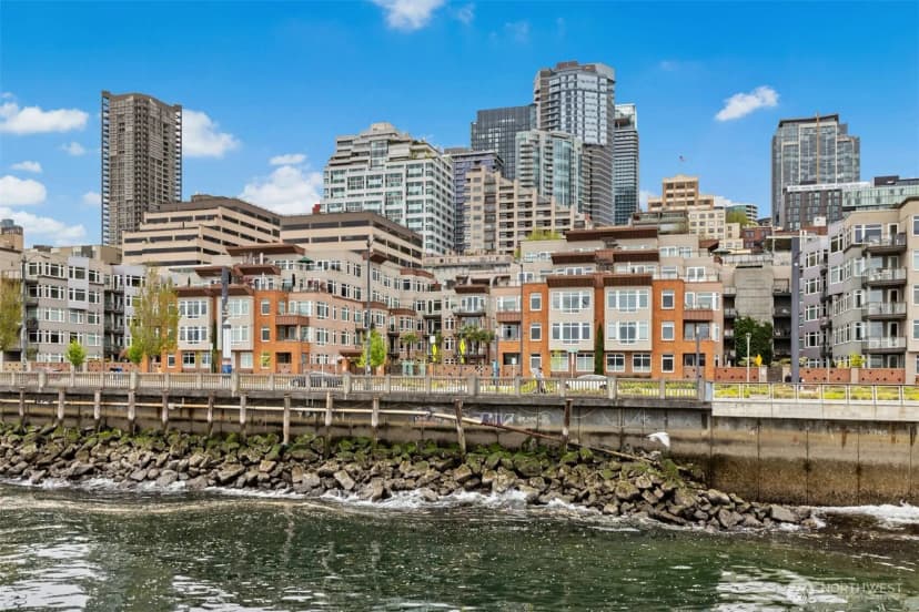 Property photo for 1950 Alaskan Way #128, Seattle photo 2