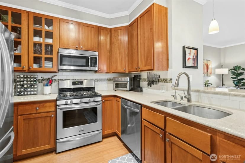 Property photo for 1950 Alaskan Way #128, Seattle photo 12