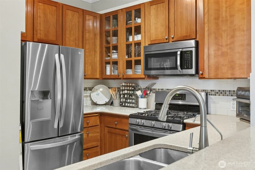 Property photo for 1950 Alaskan Way #128, Seattle photo 10