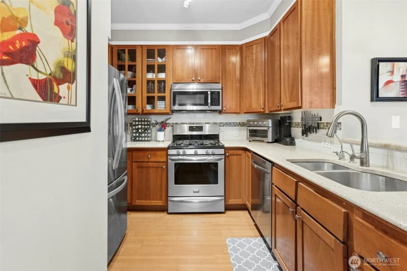 Property photo for 1950 Alaskan Way #128, Seattle photo 11