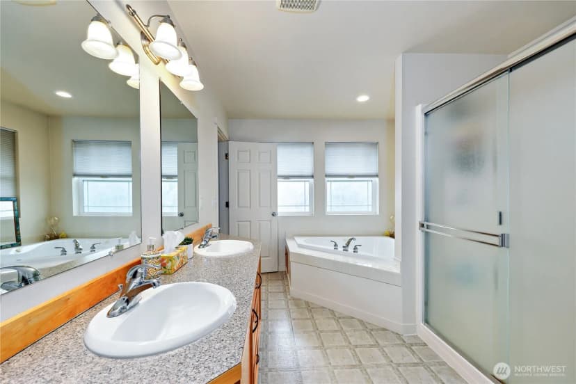 Property photo for 2560 Ne William E Sutton Road, Bremerton photo 15