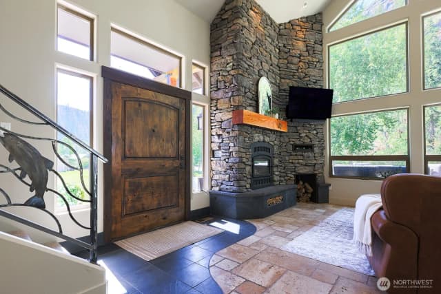 Property photo for 180 Country River Lane, Entiat photo 4