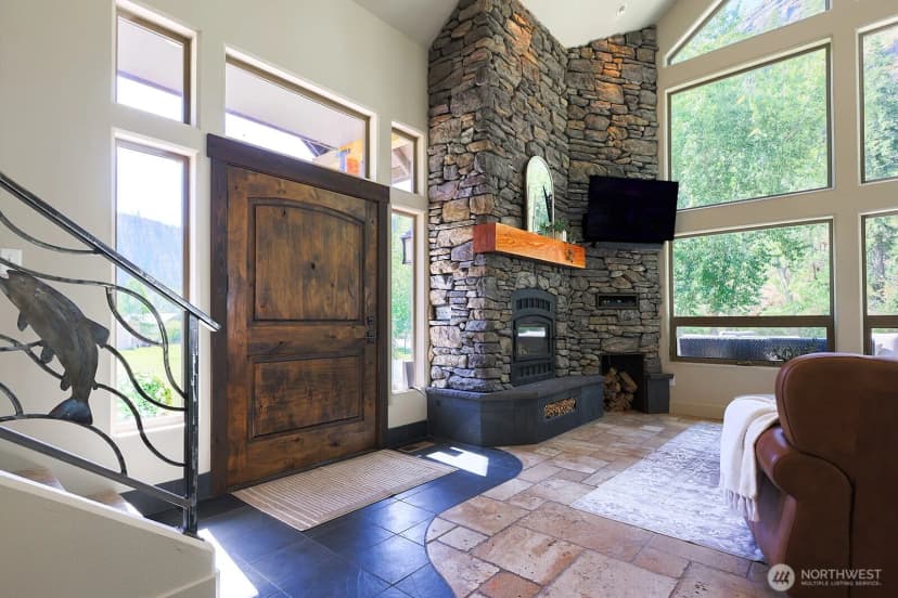 Property photo for 180 Country River Lane, Entiat photo 4