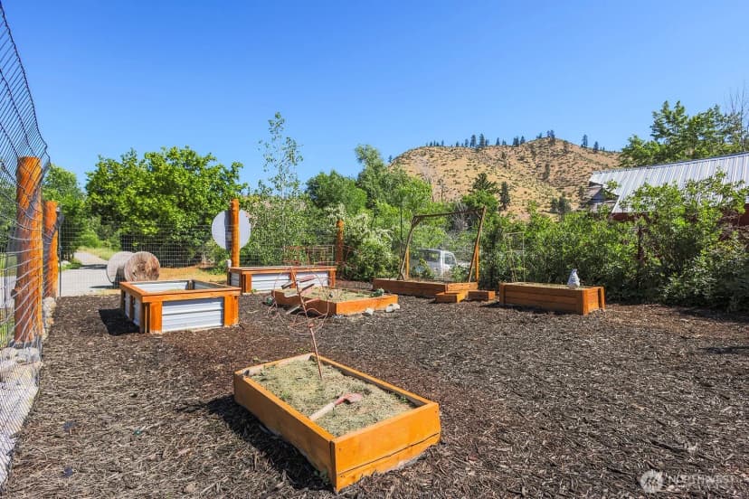 Property photo for 180 Country River Lane, Entiat photo 32
