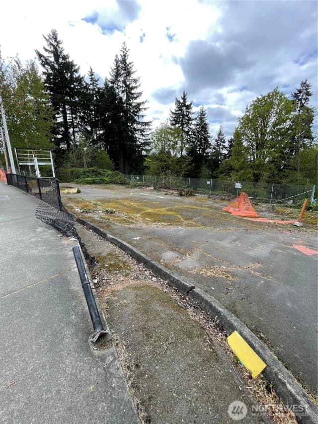 Property photo for 29223 S Pacific Highway S, Federal Way photo 2