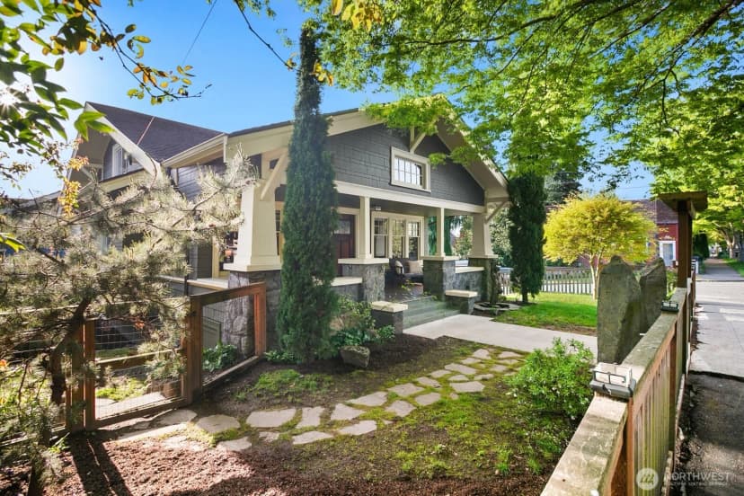 Property photo for 5119 Meridian Avenue N, Seattle photo 31